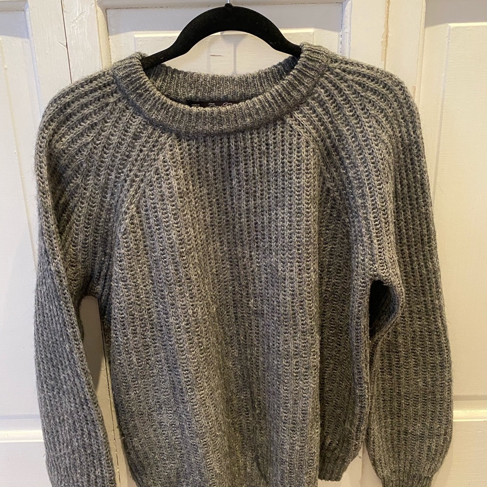 Zara Knit Cozy Gray Sweater Size Medium